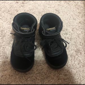 Black/gold suede Reebok Classic